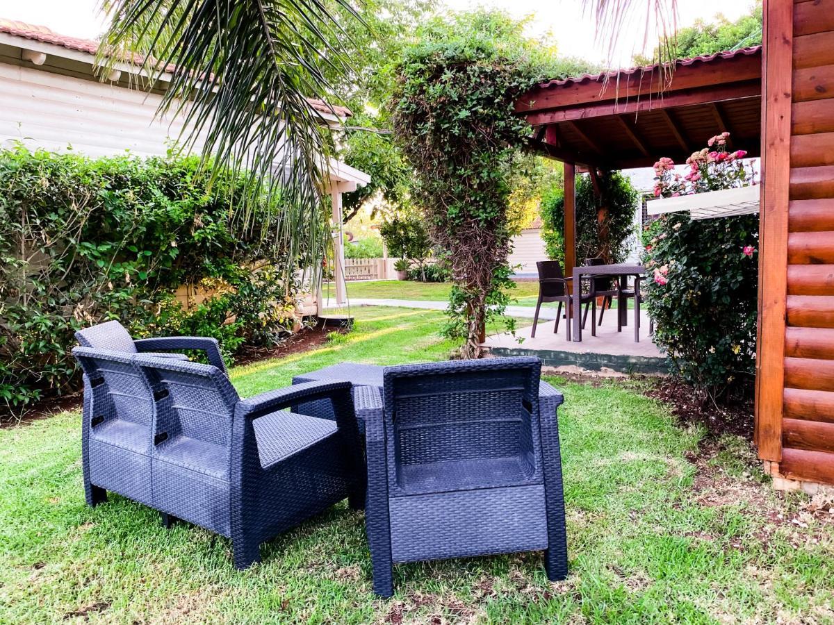 Etzel Tami Hospitality Hotel Neot Golan Exterior photo