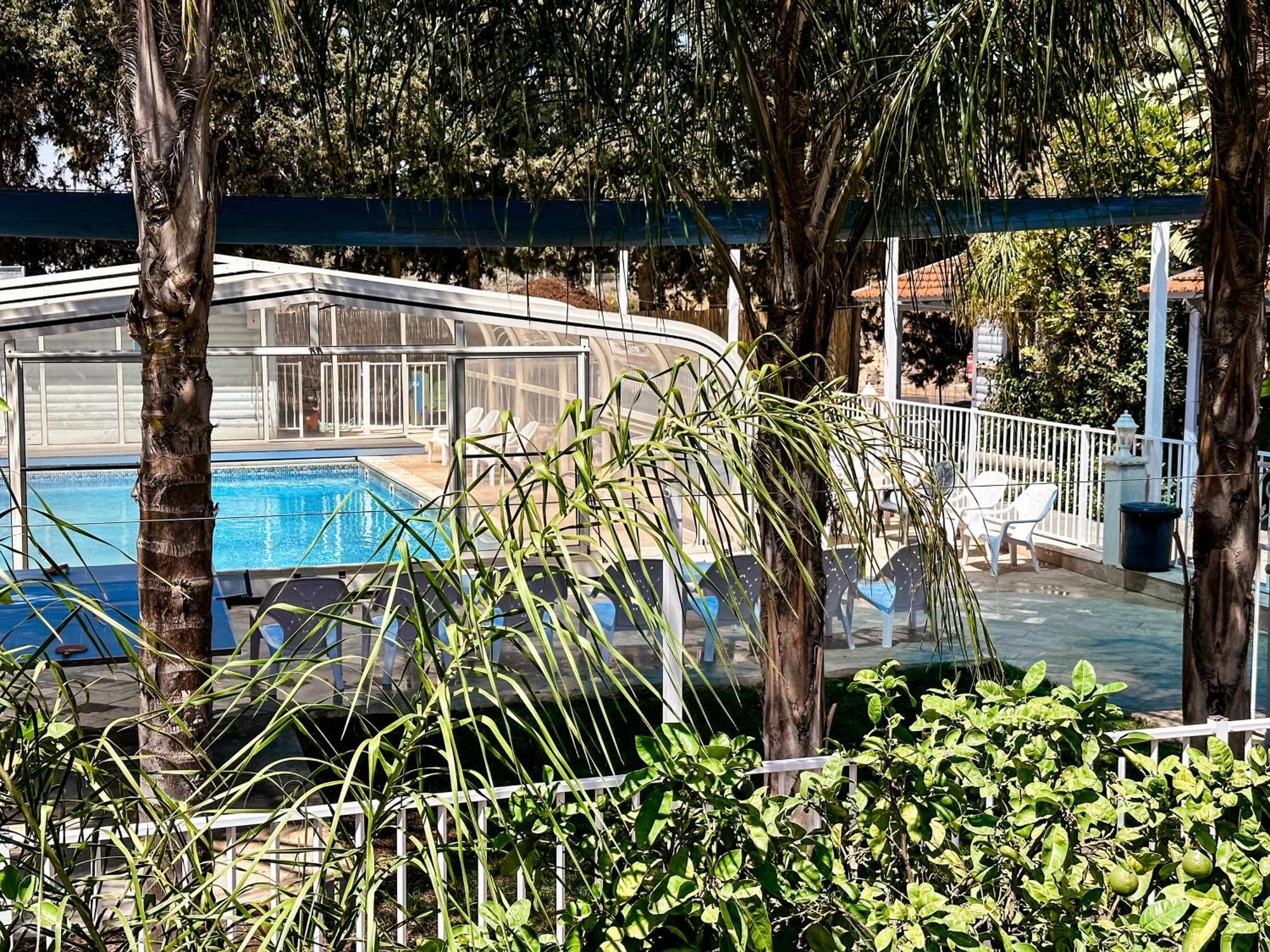 Etzel Tami Hospitality Hotel Neot Golan Exterior photo